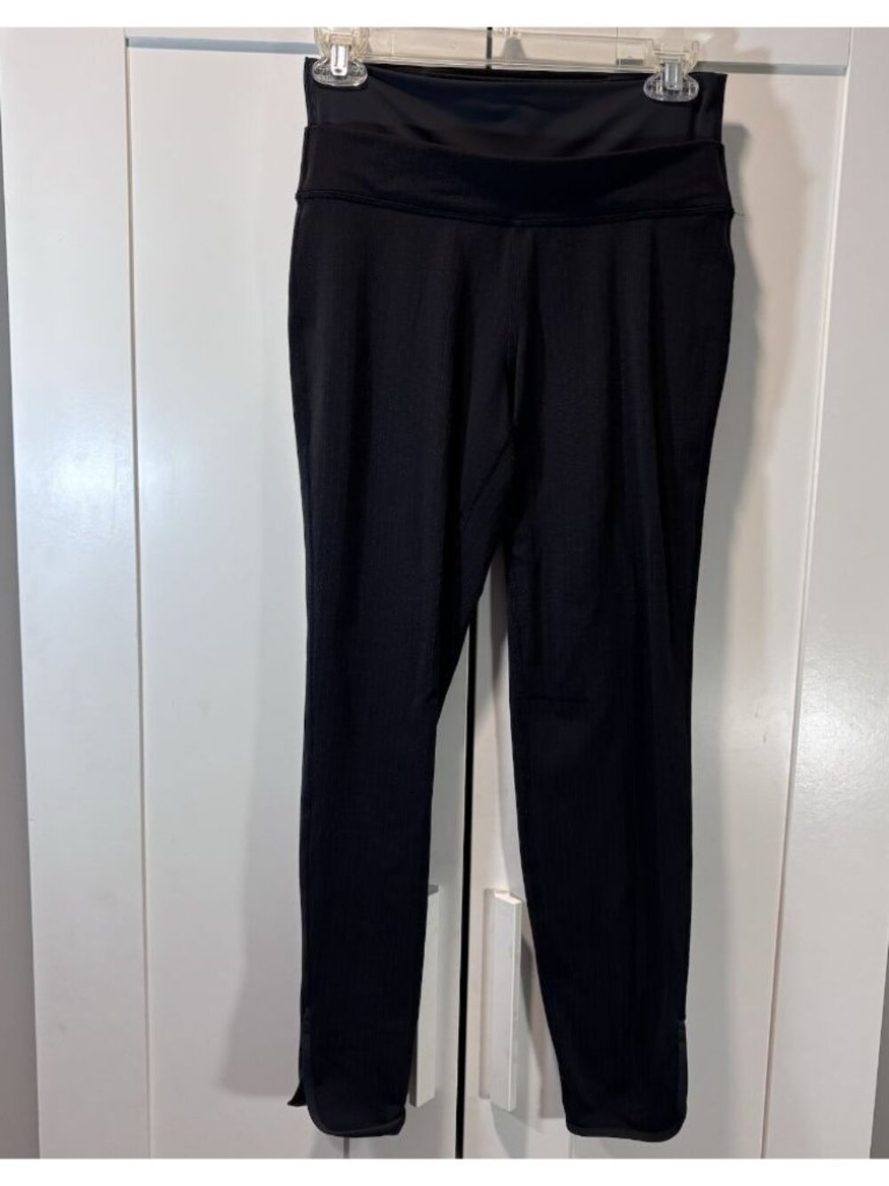 Lululemon Womens Size 4 Gray/Black High Rise Pinstripe Ankle Slit Leggings Yoga